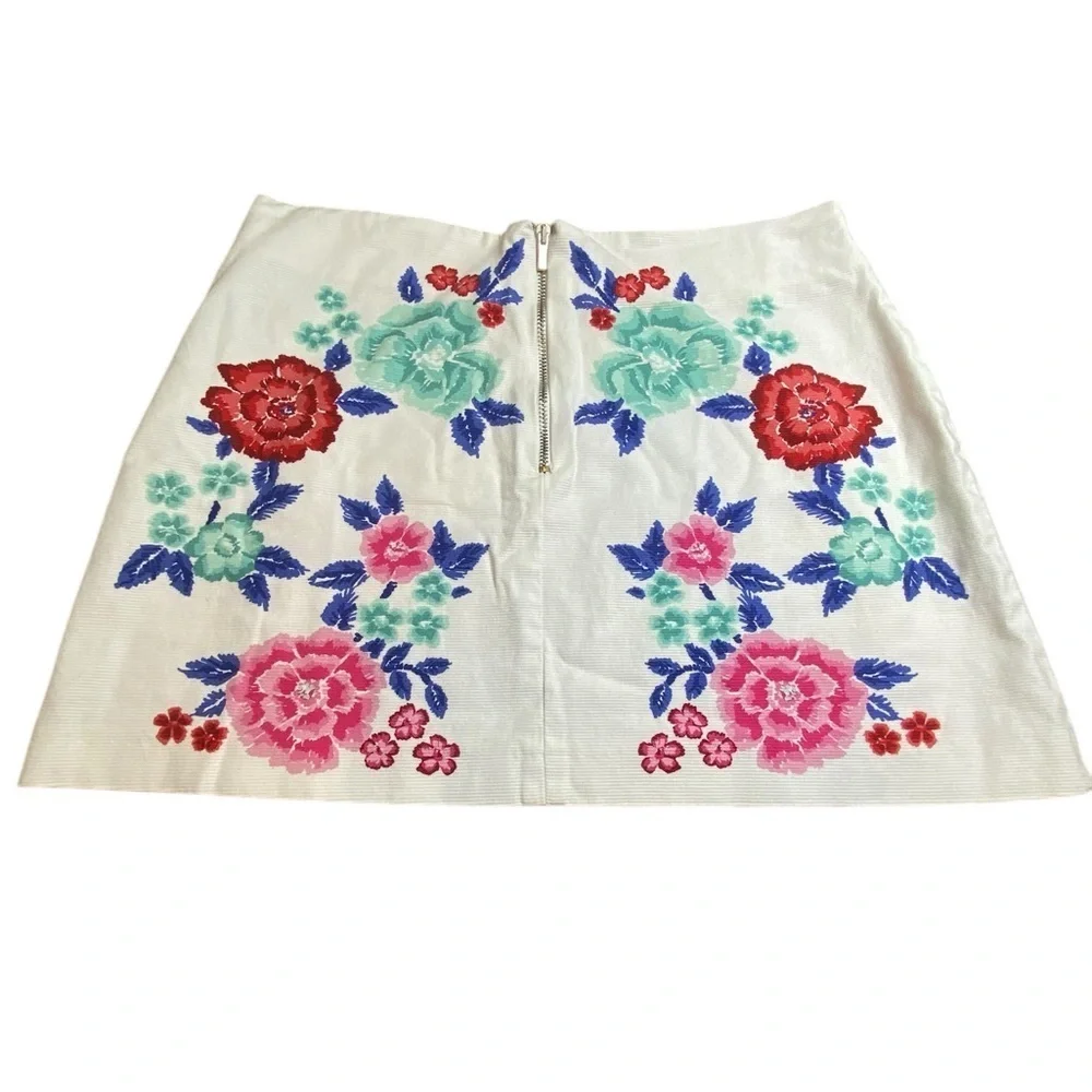 Zara Floral Mini Skirt Women’s Size M